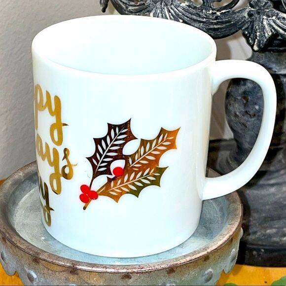“HAPPY HOLIDAYS HOTTY” Paper Chase Porcelain Mug - Picture 3 of 4